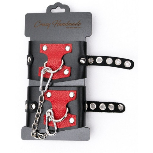 Черные наручники с красным декором и заклепками (черный с красным)