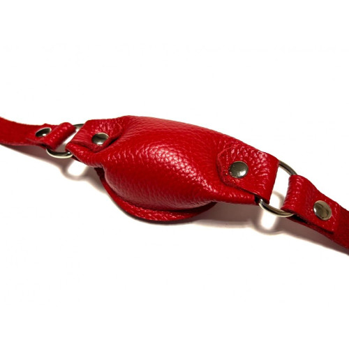 Красный кожаный кляп на ремешках с пряжкой (красный)