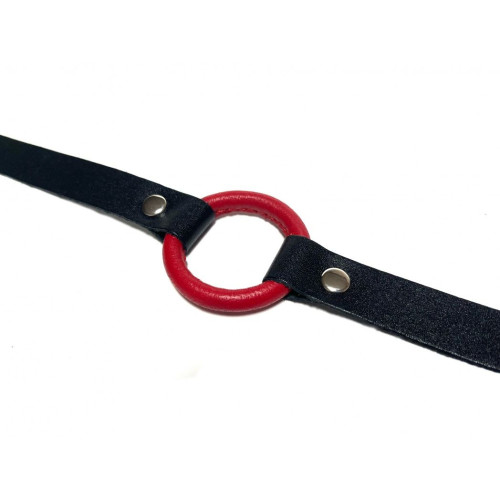 Красный кляп-кольцо на черных кожаных ремешках (красный с черным)