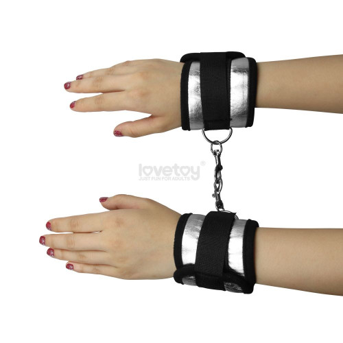 Серебристо-черные наручники Struggle My Handcuff (серебристый с черным)