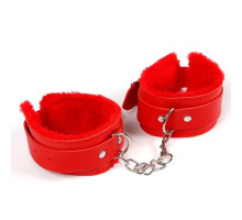 Красные наручники с меховой подкладкой и ремешками (красный)