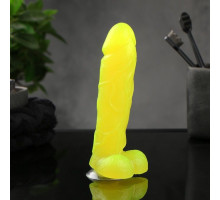 Желтое фигурное мыло  Фаворит  на присоске (желтый)