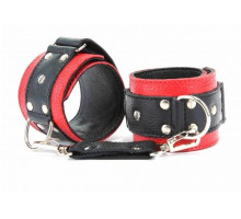 Красно-чёрные кожаные наручники (красный с черным)