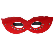 Красная маска CLASSIC с заклёпками (красный)