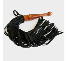 Плеть с деревянной ручкой и жестким хвостом (черный)