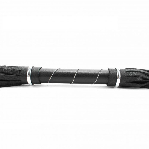 Чёрная кожаная плётка с белой строчкой на рукояти - 45 см. (черный)