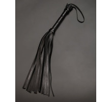 Чёрная кожаная плеть с 17 хвостами - 40 см. (черный)