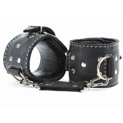 Чёрные кожаные наручники с крупной строчкой (черный)