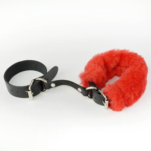 Черные кожаные наручники со съемной красной опушкой (черный с красным)